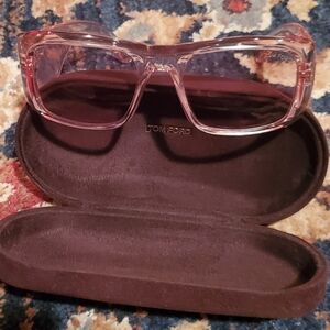 💯 Authentic Tom Ford Quartz Pink Glasses w/Gradient Lenses